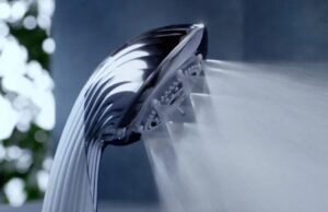 リファ シャワーヘッド 比較 ： ピュア の機能・効果と選び方！