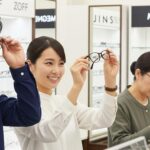 JINSとZoffどっちが安い？後悔しないメガネ選び完全ガイド【2025年版】