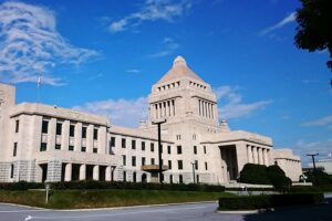 7条解散と69条解散の違いは?根拠・事例・問題点を徹底解説します